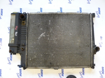 BMW.CHLADIČ VODY E34